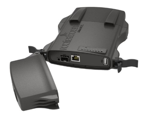 Маршрутизатор MikroTik NetMetal 5SHPn triple
